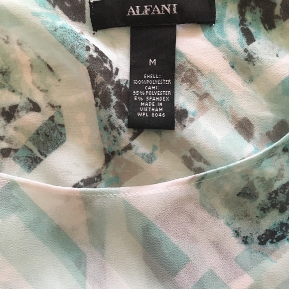 Alfani Beautiful Bubble Printed Top M - Picture 4 of 4